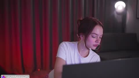 chillwithstacy online show from September 25, 9:51 pm