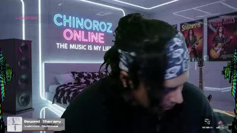 Snapshot of chinoroz chatting on October 5, 12:20 am Enrique online show from October 5, 12:20 am