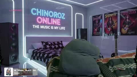 Snapshot of chinoroz chatting on October 11, 7:29 am Enrique online show from October 11, 7:29 am