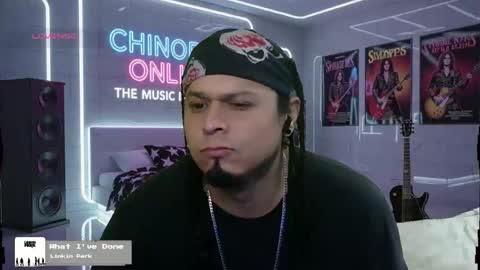 Snapshot of chinoroz chatting on October 17, 6:38 am Enrique online show from October 17, 6:38 am