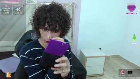 chipi_tay online show from October 31, 11:44 am