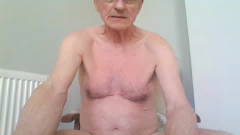 Snapshot of chipper341596 chatting on March 8, 1:03 pm chipper341596 online show from March 8, 1:03 pm