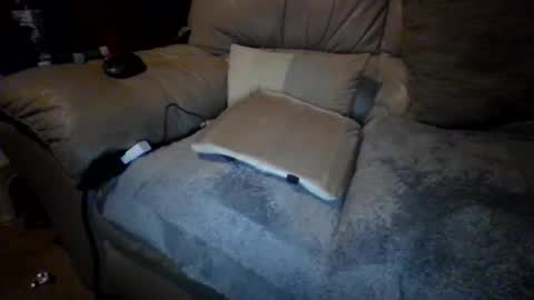 chippy70 online show from April 11, 6:18 am