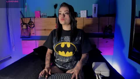 Chloeallennn  online show from April 12, 2:22 pm