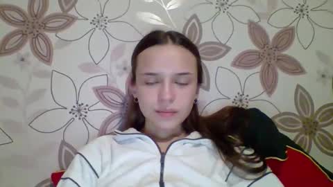 chloe45673 online show from May 19, 7:31 pm