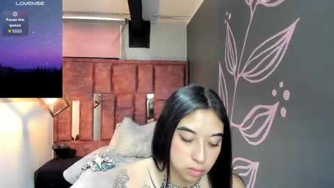 Snapshot of chloe_adamsa__ chatting on October 6, 7:44 pm CHLOE online show from October 6, 7:44 pm