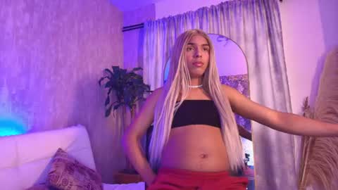 Chloe online show from June 10, 7:13 pm