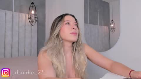 Snapshot of chloe_dee_ chatting on January 13, 1:39 pm Chloe online show from January 13, 1:39 pm