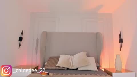 Chloe online show from February 6, 11:57 am