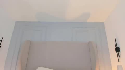 Snapshot of chloe_dee_ chatting on April 19, 6:10 pm Chloe online show from April 19, 6:10 pm