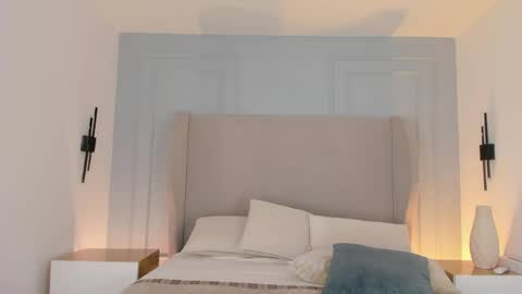Snapshot of chloe_dee_ chatting on April 20, 12:30 pm Chloe online show from April 20, 12:30 pm