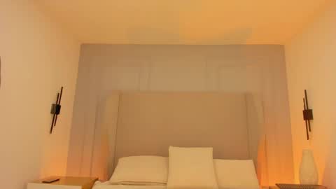 Snapshot of chloe_dee_ chatting on April 24, 12:07 pm Chloe online show from April 24, 12:07 pm