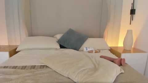Snapshot of chloe_dee_ chatting on May 11, 2:45 pm Chloe online show from May 11, 2:45 pm