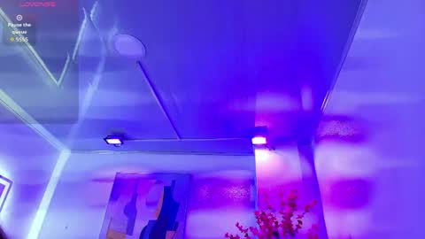 Chloe online show from March 28, 11:32 am