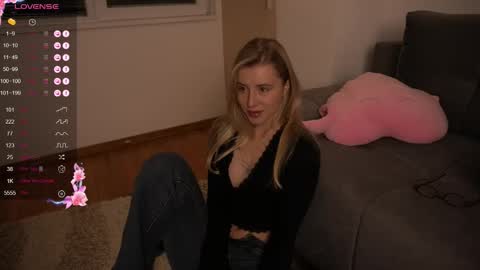 Arianaa Mourrr online show from December 21, 3:08 pm