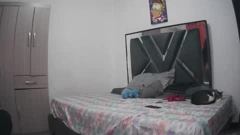 Chloe and Danna online show from September 28, 3:23 am