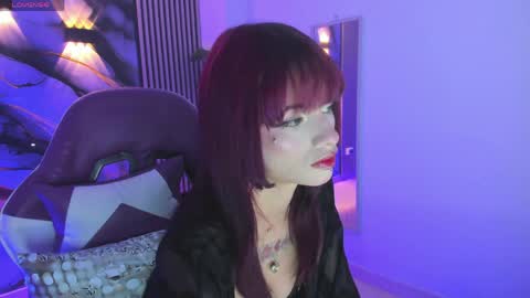 chloe_jacksonn online show from April 13, 10:26 pm
