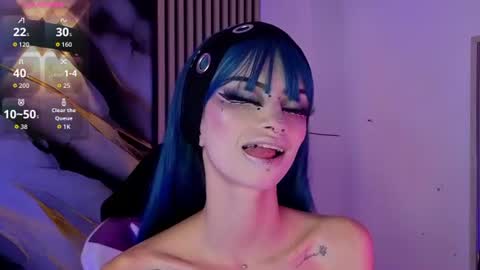 chloe_jacksonn online show from July 20, 9:28 pm