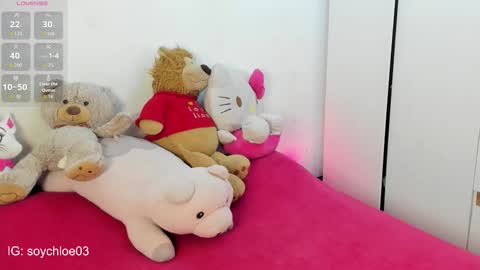 Snapshot of chloe_owens_ chatting on February 20, 10:27 am Chloe online show from February 20, 10:27 am