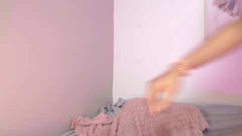 chloe_peach_ online show from May 1, 12:10 pm