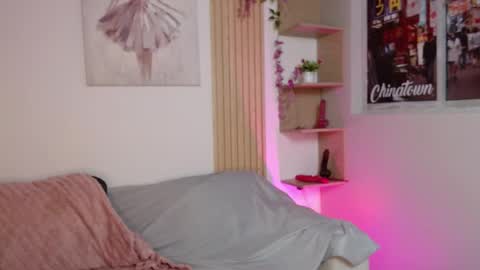 chloe_peach_ online show from May 3, 11:38 am