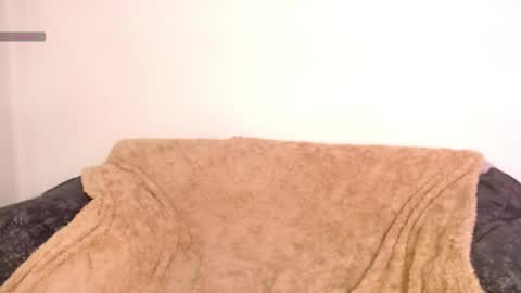 chloe_peach_ online show from May 15, 12:01 pm