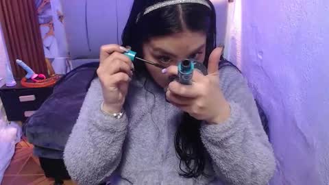 chloe_smith5 online show from January 16, 1:26 pm