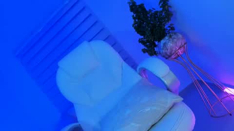 My Sweet Chloe online show from May 16, 2:19 am