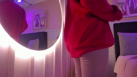   online show from January 15, 7:39 pm