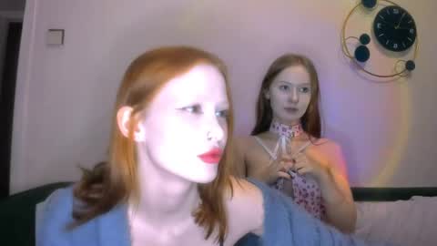 Chloe online show from May 15, 6:15 pm