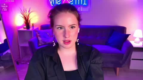 Chloe online show from July 1, 11:04 pm