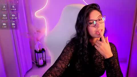 Snapshot of chloebum_ chatting on March 20, 11:04 am Chloe online show from March 20, 11:04 am