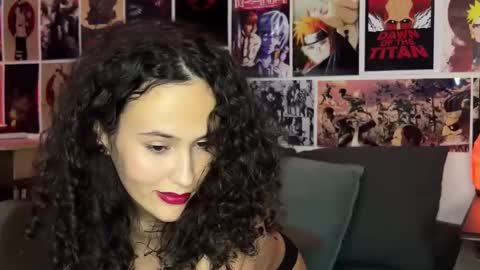 Snapshot of chloechain chatting on December 8, 5:29 am chloe online show from December 8, 5:29 am