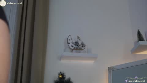 ChloeCoral online show from December 23, 10:44 pm