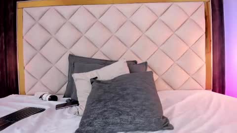 chloee_parkerr online show from June 6, 4:06 am