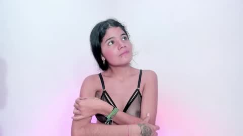 Snapshot of chloee_sex_69 chatting on December 16, 11:32 pm My name is Nikole online show from December 16, 11:32 pm