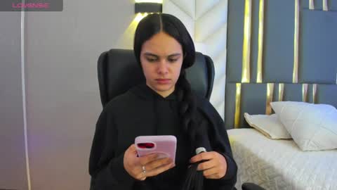 Snapshot of chloeharper_ chatting on July 8, 11:48 am Chloe Harper online show from July 8, 11:48 am