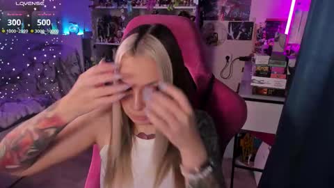 ChloeKohaku online show from November 10, 3:49 am