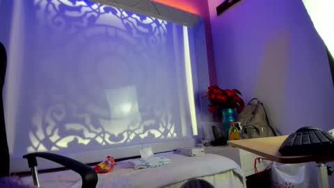 ChloeSignup For Free  Join my Fan Club online show from May 29, 2:53 am