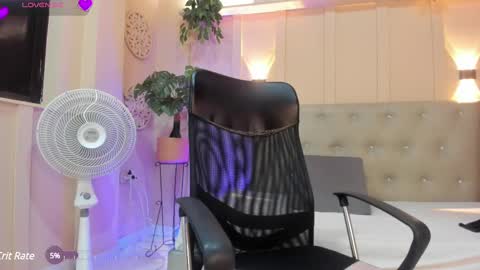 Chloe rosse online show from February 17, 4:09 am