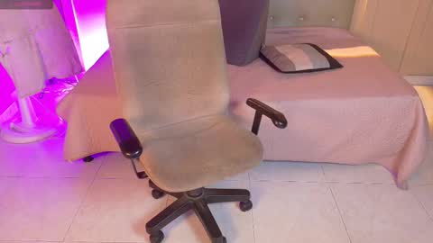 Chloe rosse online show from October 5, 1:15 am