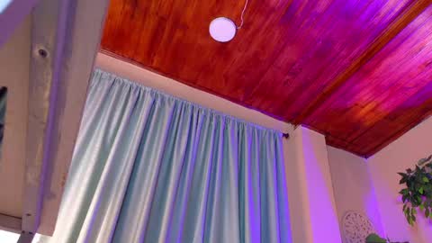 Snapshot of chloerossee chatting on May 7, 1:22 am Chloe rosse online show from May 7, 1:22 am