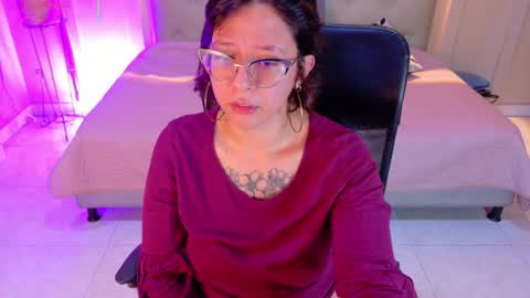 Snapshot of chloerossee chatting on May 23, 1:55 am Chloe rosse online show from May 23, 1:55 am