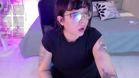 Snapshot of chloerossee chatting on May 28, 1:14 am Chloe rosse online show from May 28, 1:14 am