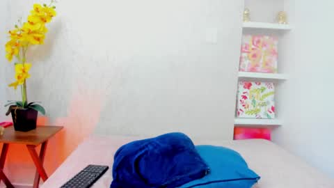 Chloe  online show from May 21, 8:49 pm