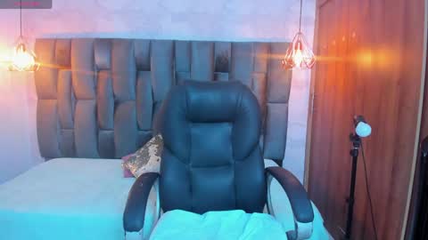 Chloe  online show from May 30, 8:17 pm