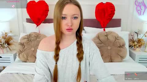 Chloe online show from February 17, 8:15 pm