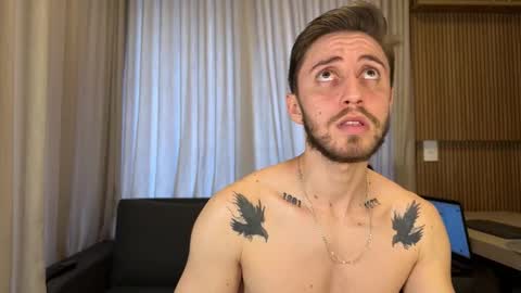 Snapshot of chloesweetdreams chatting on September 14, 8:41 pm Chloe and Schott online show from September 14, 8:41 pm