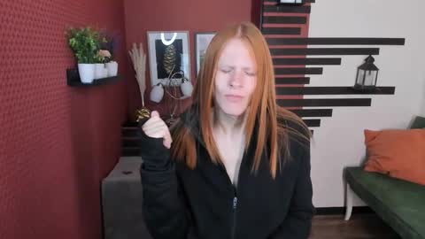 Chloe online show from October 1, 10:21 am