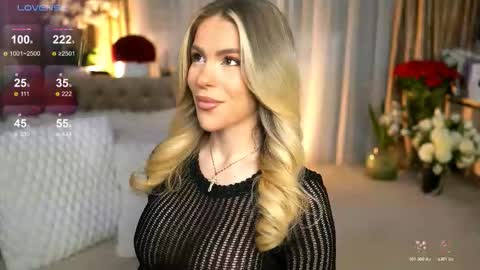 Chloe online show from March 12, 9:32 pm